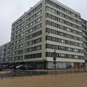 Appartement Zeezicht 8 Hoog Ostende